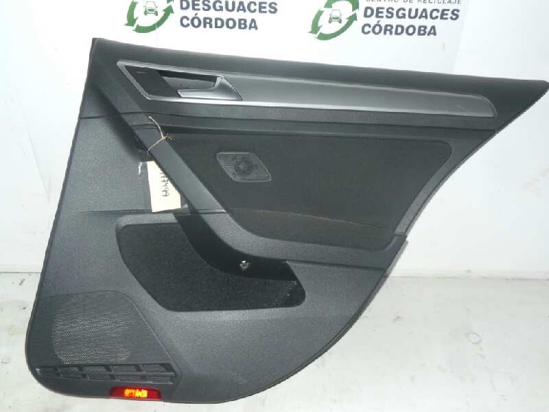 Recambio de guarnecido puerta trasera derecha para volkswagen golf vii variant (bv5) 1.6 tdi referencia OEM IAM   