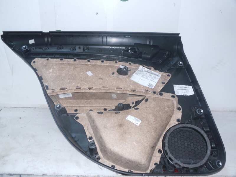 Recambio de guarnecido puerta trasera derecha para volkswagen golf vii variant (bv5) 1.6 tdi referencia OEM IAM   