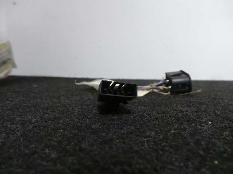 Recambio de mando elevalunas delantero izquierdo para opel vectra a 1.8 cat referencia OEM IAM  VECTRA.A 