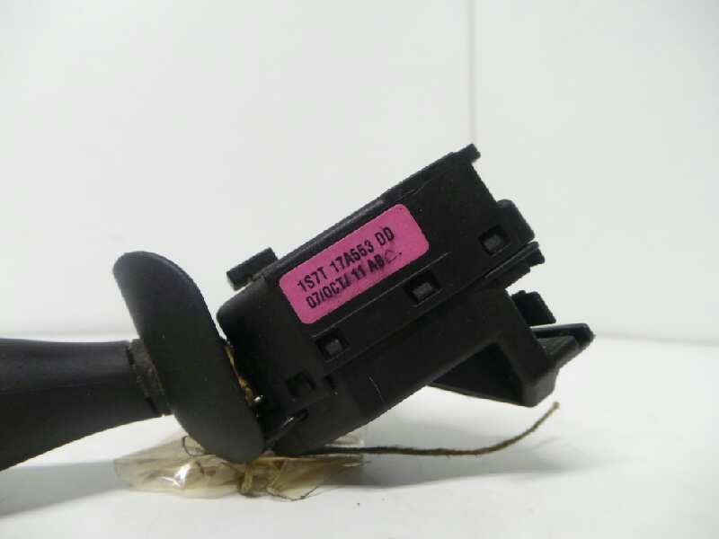 Recambio de mando limpia para ford fiesta (cbk) fun referencia OEM IAM 1S7T17A553DD  