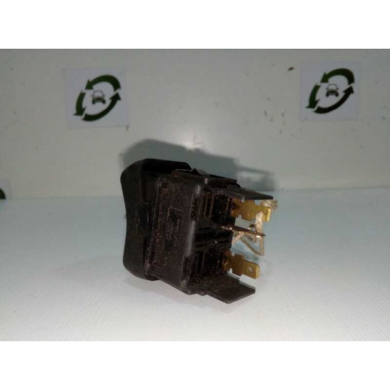 Recambio de interruptor para scania serie 4 (p/r 94 g) 9.0 diesel referencia OEM IAM 1350317  