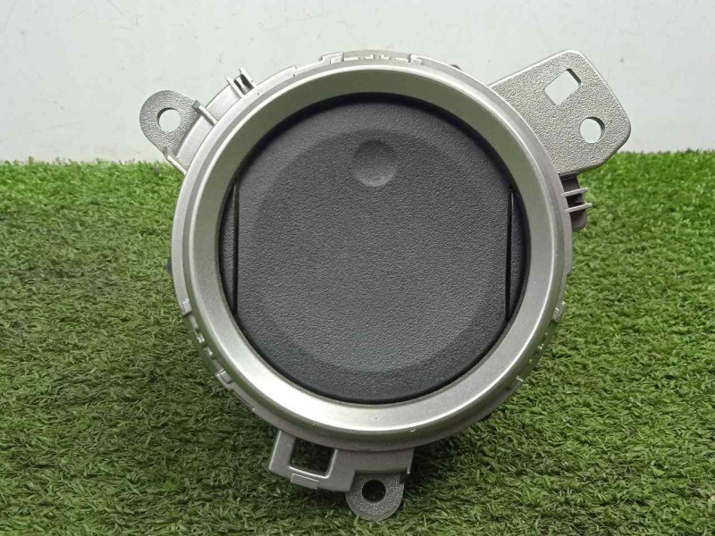 Recambio de aireador delantero izquierdo para toyota auris 1.4 turbodiesel cat referencia OEM IAM 5568002020C0  