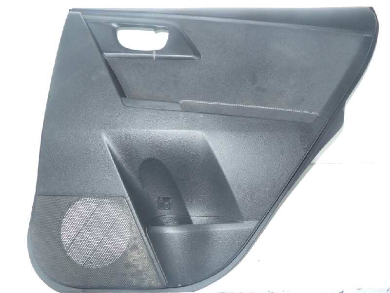 Recambio de guarnecido puerta trasera derecha para toyota auris 1.4 turbodiesel cat referencia OEM IAM   