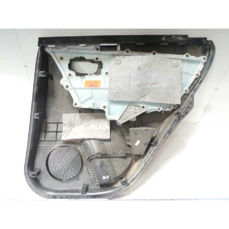 Recambio de guarnecido puerta trasera izquierda para toyota auris 1.4 turbodiesel cat referencia OEM IAM   