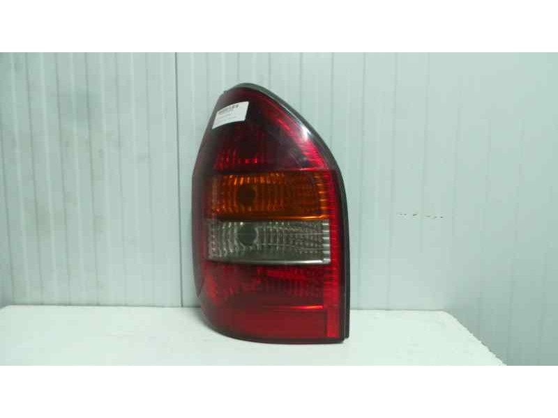 Recambio de piloto trasero izquierdo para opel zafira a 1.6 16v referencia OEM IAM  99-05 AMBAR