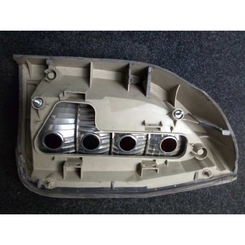 Recambio de piloto trasero izquierdo para opel zafira a 1.6 16v referencia OEM IAM  99-05 AMBAR