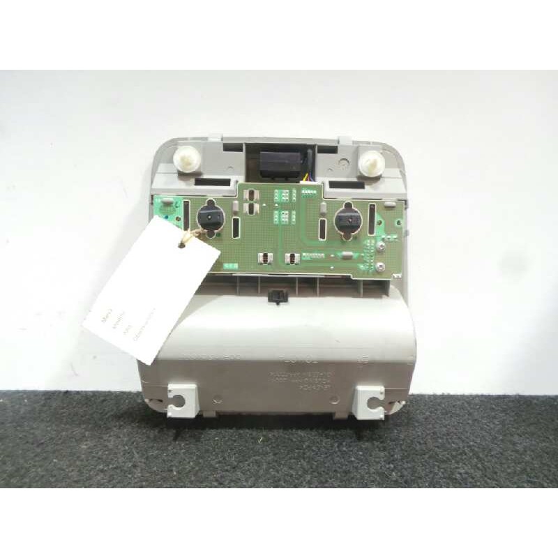 Recambio de luz interior para toyota auris 1.4 turbodiesel cat referencia OEM IAM 8126002480AD-2JM01103301 DELANTERA HELLA