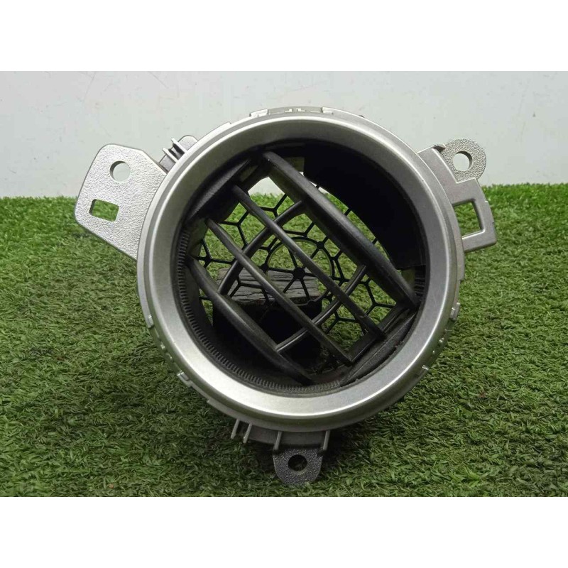 Recambio de aireador delantero derecho para toyota auris 1.4 turbodiesel cat referencia OEM IAM 5568002020C0  