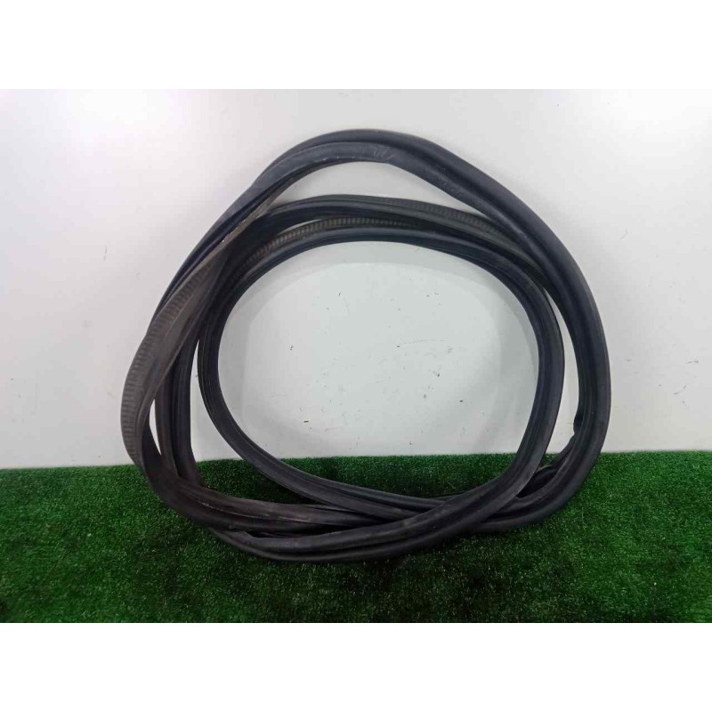 Recambio de gomas contorno puerta para land rover evoque 2.2 td4 cat referencia OEM IAM SINREFERENCIA MALETERO 
