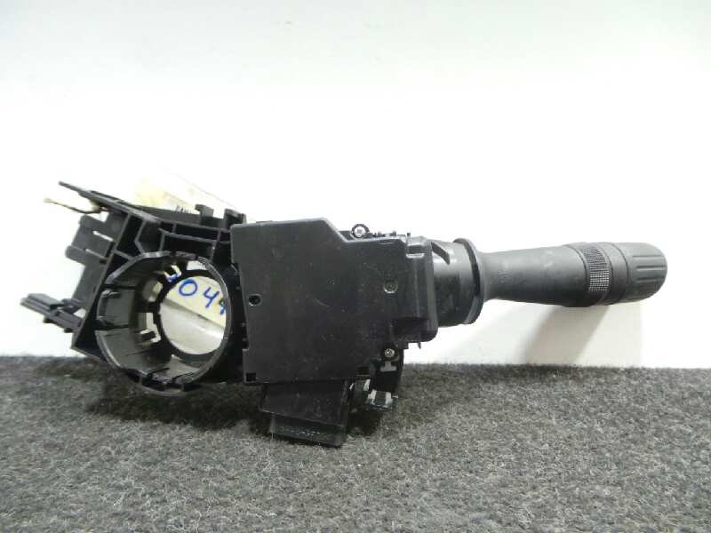 Recambio de mando luces para toyota auris 1.4 turbodiesel cat referencia OEM IAM 17F850-02730-L13-17F852  