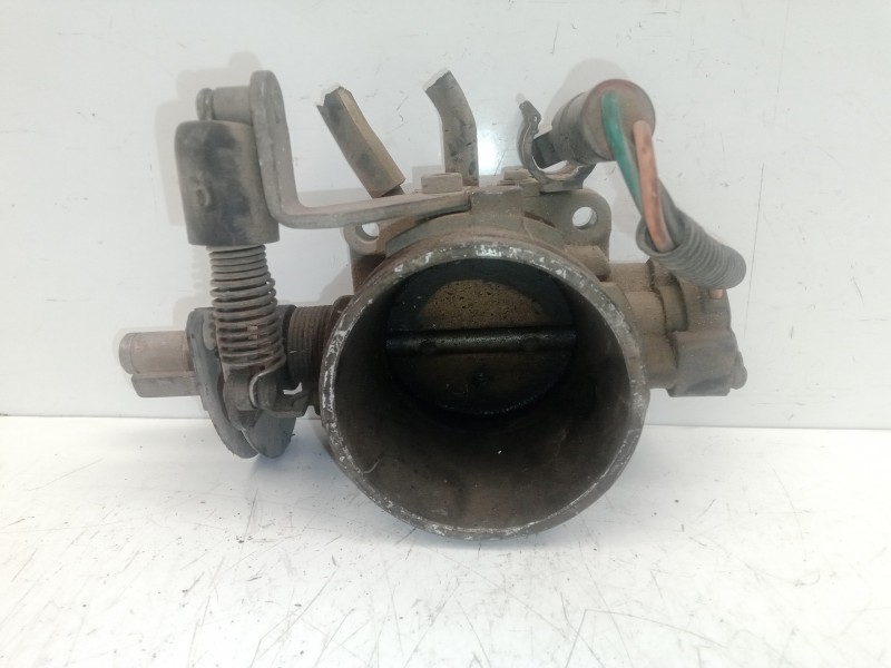 Recambio de caja mariposa para ford sierra turnier referencia OEM IAM B63086-85HF9E711AC  