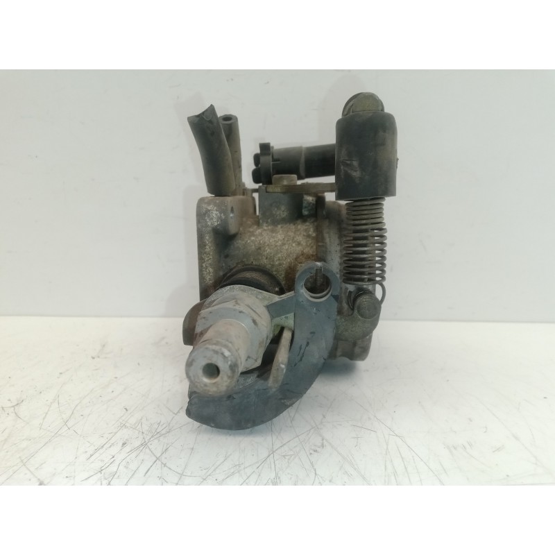 Recambio de caja mariposa para ford sierra turnier referencia OEM IAM B63086-85HF9E711AC  