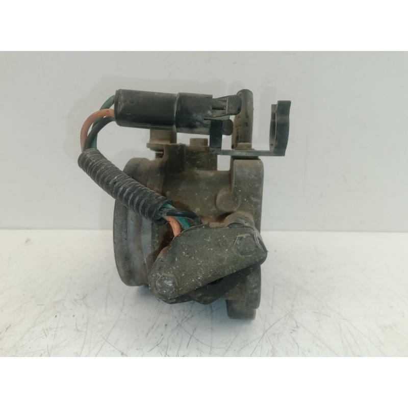 Recambio de caja mariposa para ford sierra turnier referencia OEM IAM B63086-85HF9E711AC  