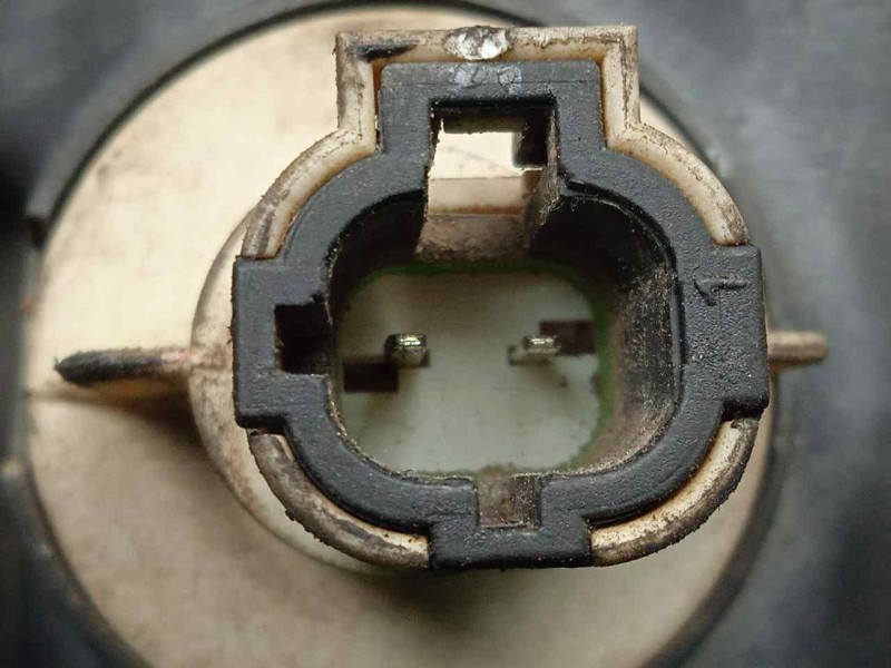 Recambio de faro derecho para nissan micra (k11) 1.0 16v cat referencia OEM IAM  98-00 