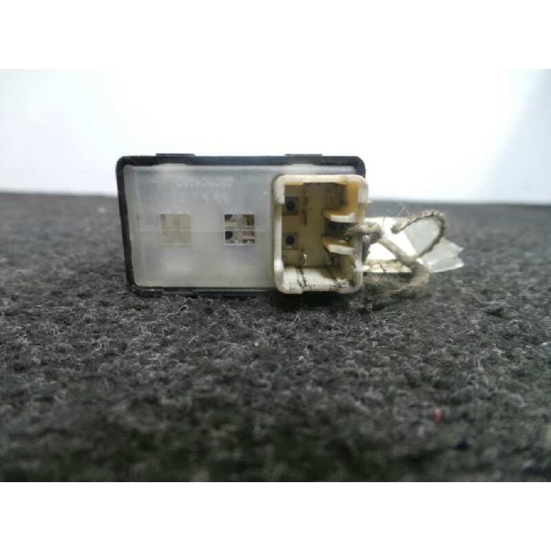 Recambio de mando elevalunas delantero derecho para hyundai accent (lc) 1.3 cat referencia OEM IAM   