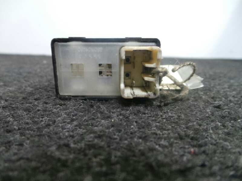 Recambio de mando elevalunas delantero derecho para hyundai accent (lc) 1.3 cat referencia OEM IAM   