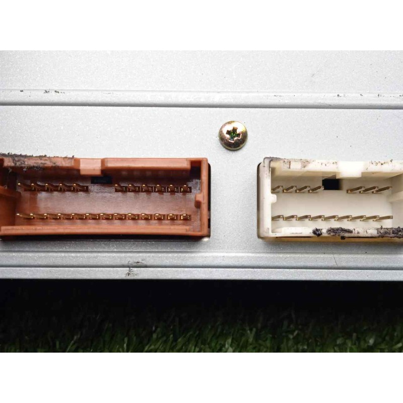 Recambio de pantalla multifuncion para nissan primera berlina (p12) 1.6 cat referencia OEM IAM 28090AV617-CC5W4000P  