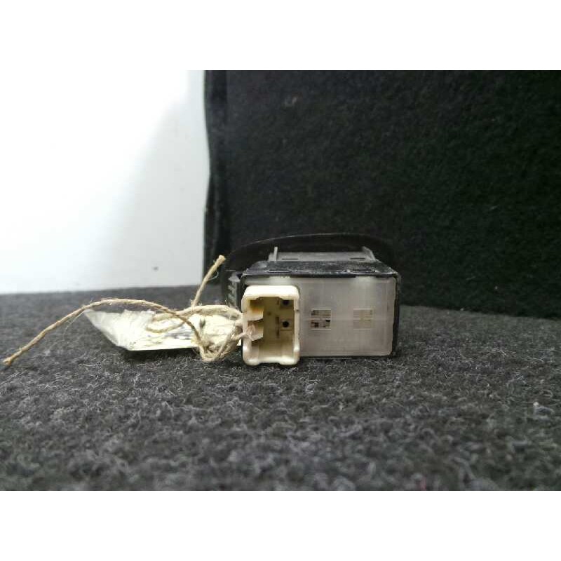 Recambio de mando elevalunas trasero derecho para hyundai accent (lc) 1.3 cat referencia OEM IAM   5 PINES