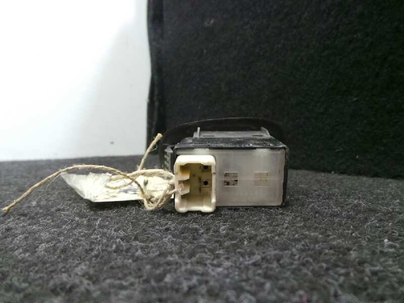 Recambio de mando elevalunas trasero derecho para hyundai accent (lc) 1.3 cat referencia OEM IAM   5 PINES