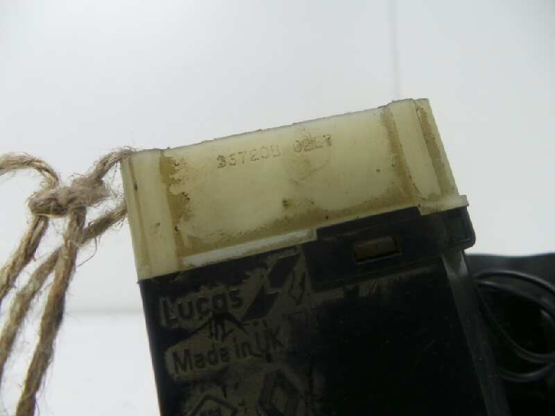 Recambio de mando limpia para renault laguna (b56) referencia OEM IAM 36720B-02E7  