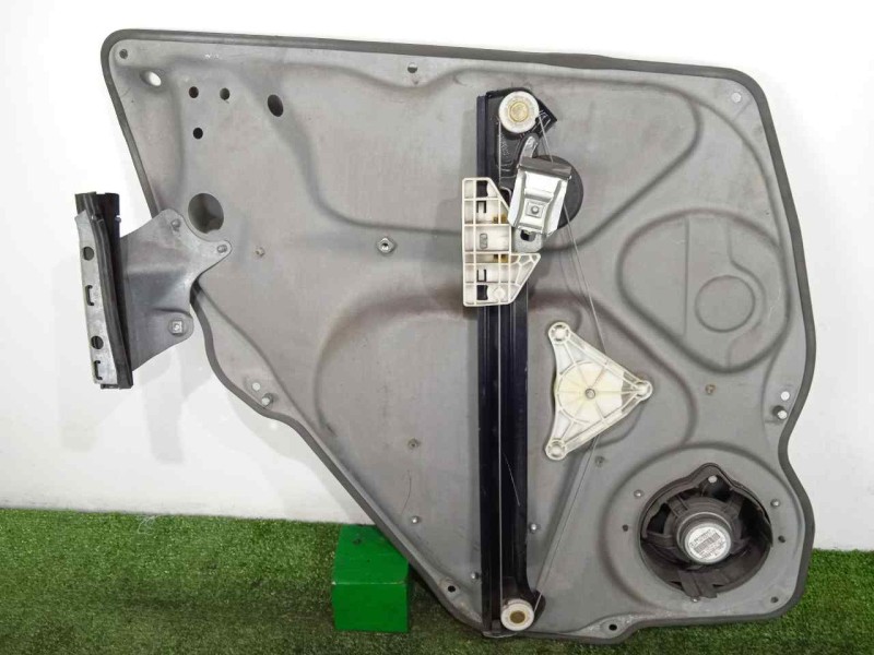 Recambio de elevalunas trasero derecho para mercedes-benz clase a (w169) 2.0 cdi cat referencia OEM IAM  ELECTRICO 