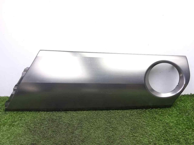 Recambio de moldura para toyota auris 1.4 turbodiesel cat referencia OEM IAM 5547002070B1 DERECHA 