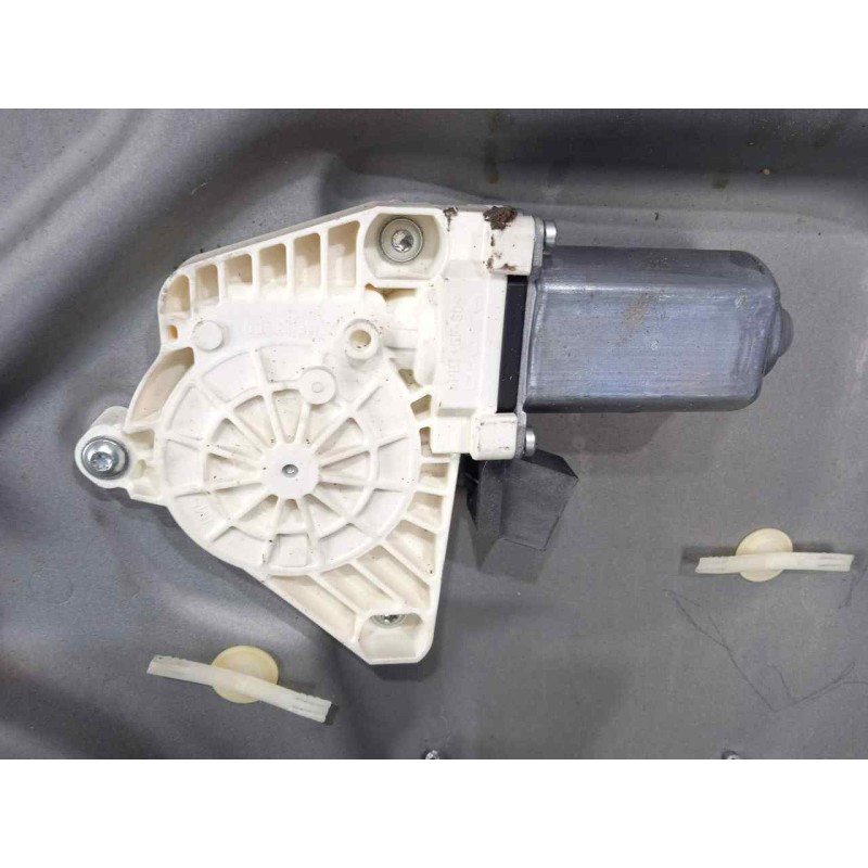 Recambio de elevalunas trasero derecho para mercedes-benz clase a (w169) 2.0 cdi cat referencia OEM IAM  ELECTRICO 