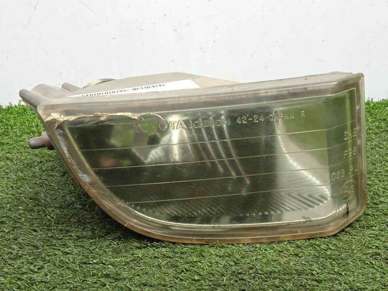 Recambio de faro antiniebla derecho para toyota rav 4 (a2) 1.8 16v cat referencia OEM IAM 8121142020  