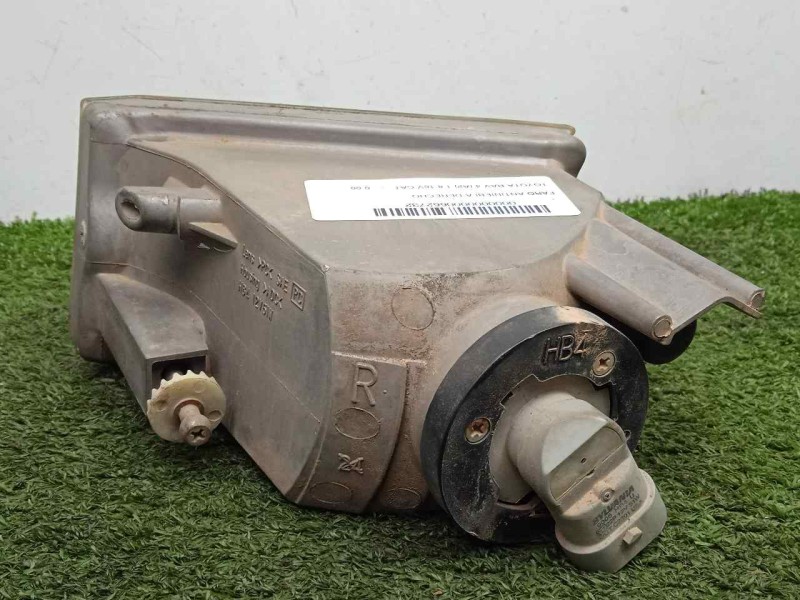 Recambio de faro antiniebla derecho para toyota rav 4 (a2) 1.8 16v cat referencia OEM IAM 8121142020  
