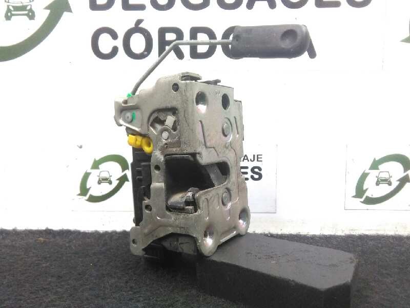 Recambio de cerradura puerta delantera derecha para renault master ii phase 2 caja cerrada 2.5 dci diesel cat referencia OEM IAM