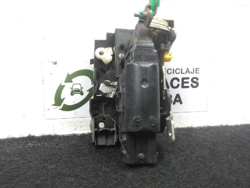 Recambio de cerradura puerta delantera derecha para renault master ii phase 2 caja cerrada 2.5 dci diesel cat referencia OEM IAM
