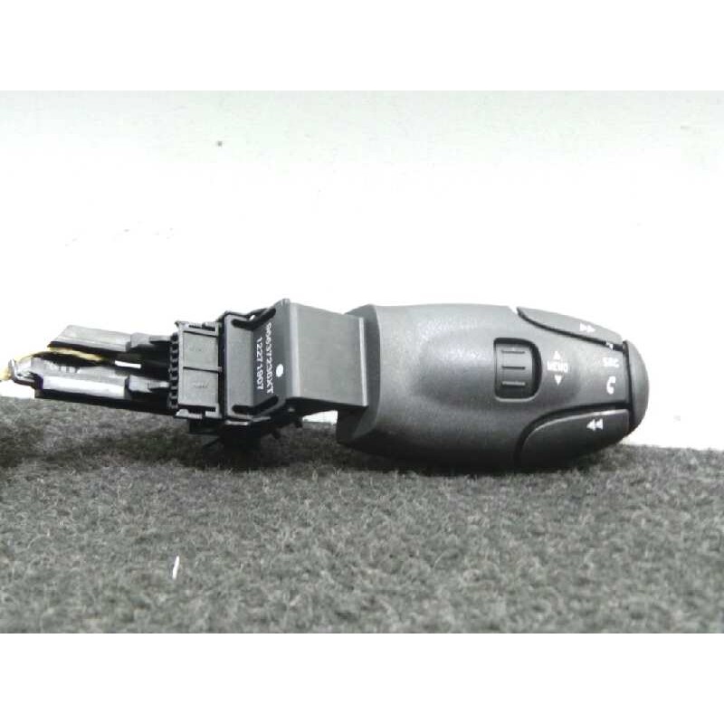 Recambio de mando multifuncion para peugeot 5008 1.6 16v referencia OEM IAM 96637236XT  