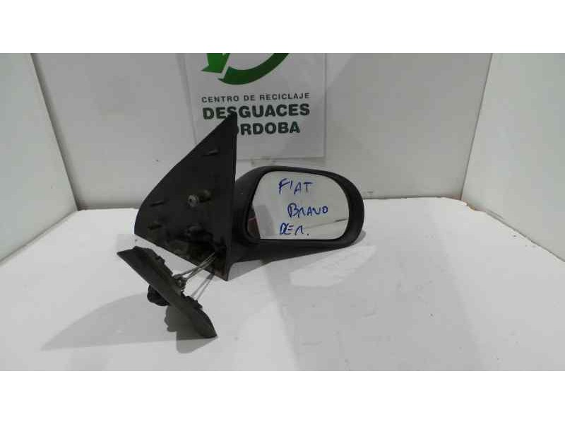 Recambio de retrovisor derecho para fiat bravo (182) referencia OEM IAM  MANUAL NEGRO PLASTICO