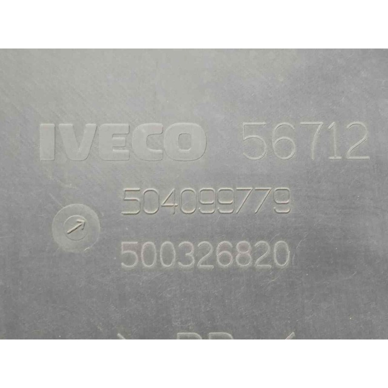 Recambio de aletin trasero izquierdo para iveco daily furgón 2.3 diesel referencia OEM IAM 504099779-500326820  