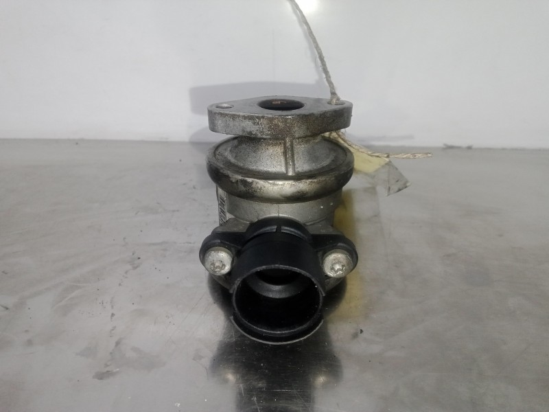 Recambio de valvula egr para audi a3 (8l) 1.8 20v turbo referencia OEM IAM 72276905-01T132-06A131102 PIERBURG 