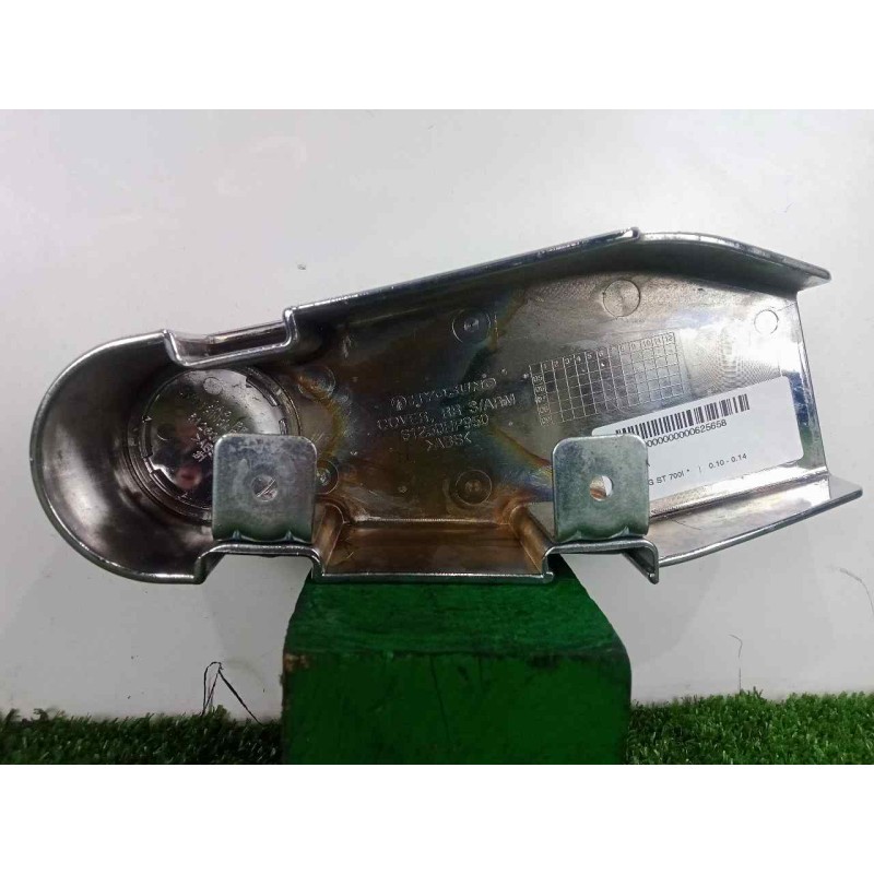 Recambio de moldura para hyosung st 700i referencia OEM IAM 61250HP950-61260HP9500  