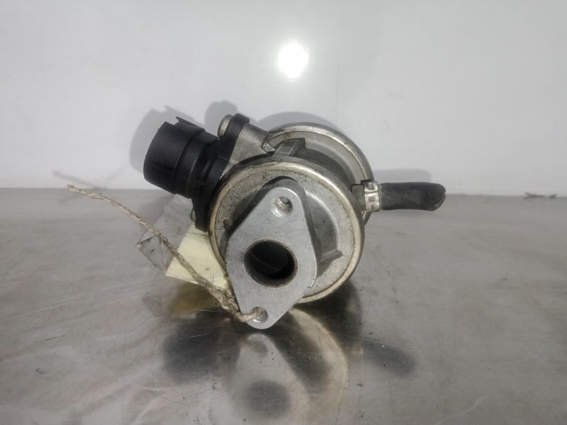 Recambio de valvula egr para audi a3 (8l) 1.8 20v turbo referencia OEM IAM 72276905-01T132-06A131102 PIERBURG 