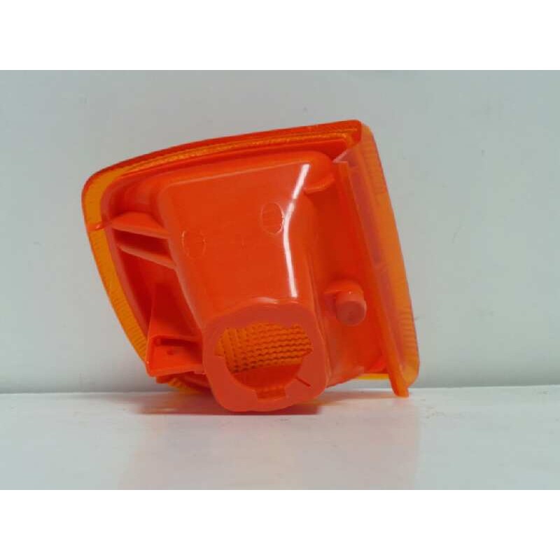 Recambio de piloto delantero izquierdo para ford fiesta berl./courier referencia OEM IAM 01305000I14310221 AMBAR FIESTA 83 A 89