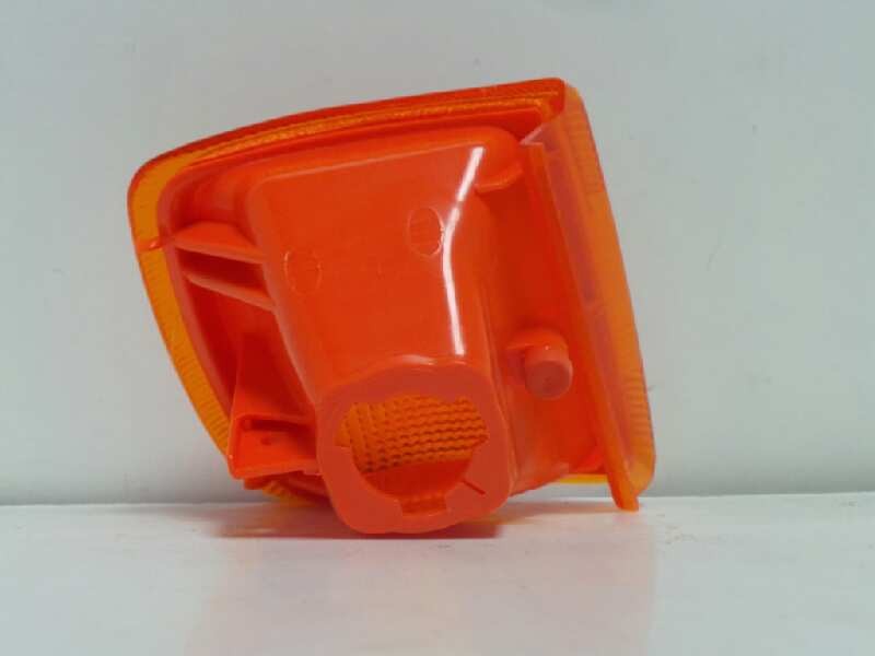 Recambio de piloto delantero izquierdo para ford fiesta berl./courier referencia OEM IAM 01305000I14310221 AMBAR FIESTA 83 A 89