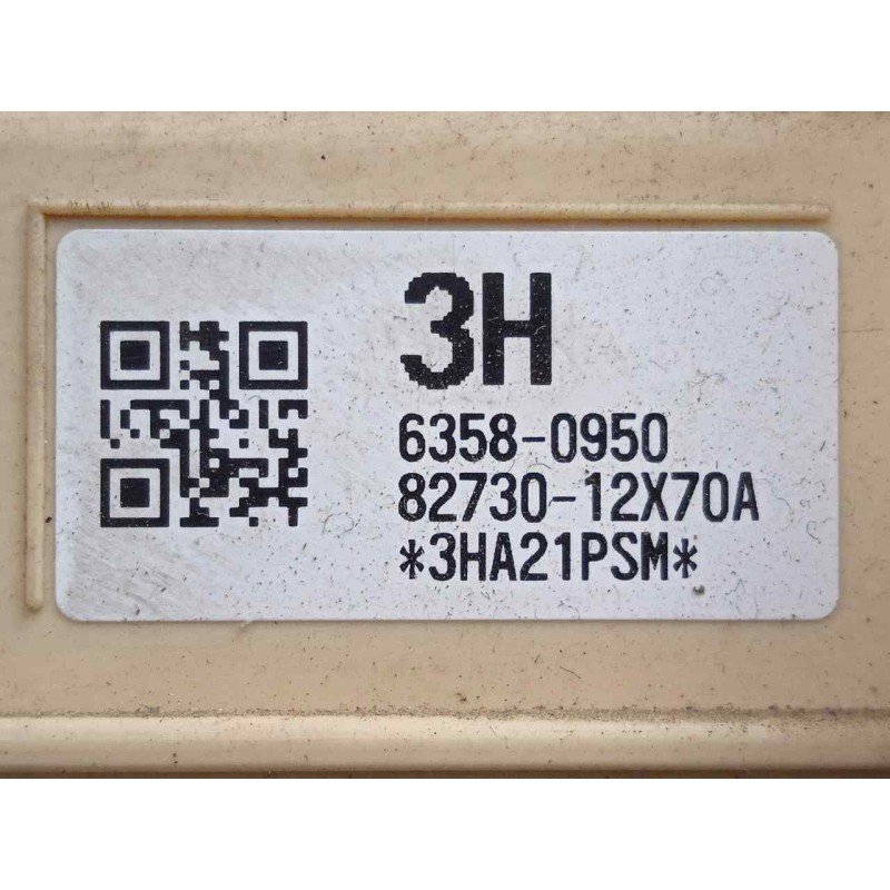 Recambio de caja reles / fusibles para toyota auris 1.4 turbodiesel cat referencia OEM IAM 63580950-8273012X70A  