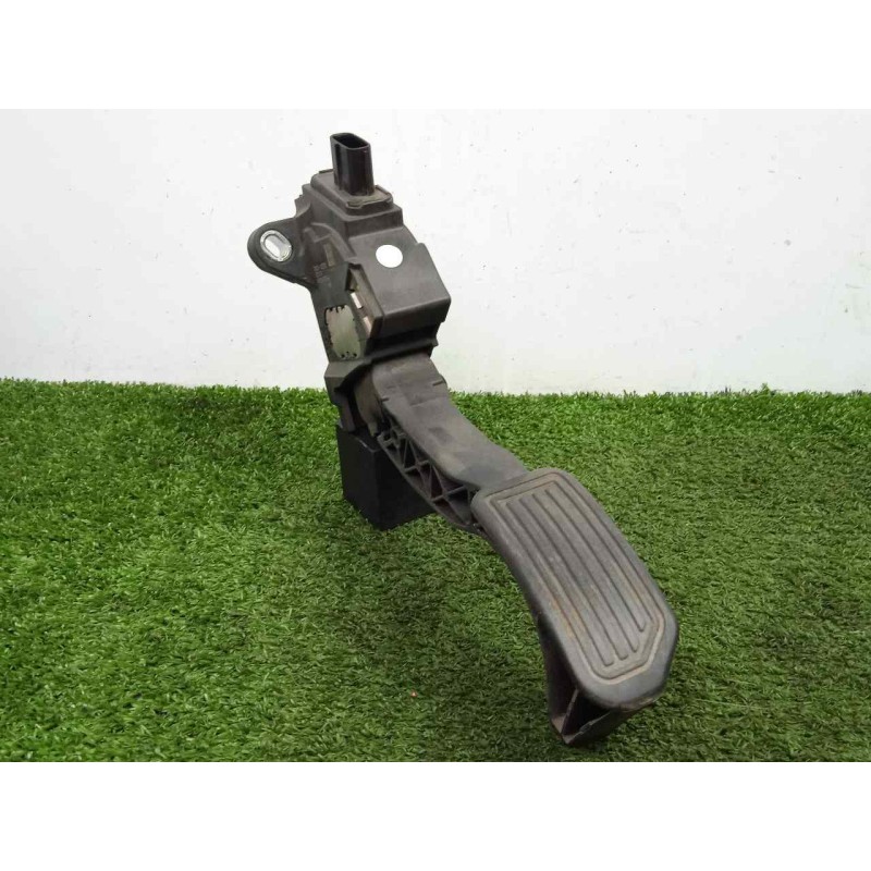 Recambio de potenciometro pedal para toyota auris 1.4 turbodiesel cat referencia OEM IAM 7811002120 6.PINES 