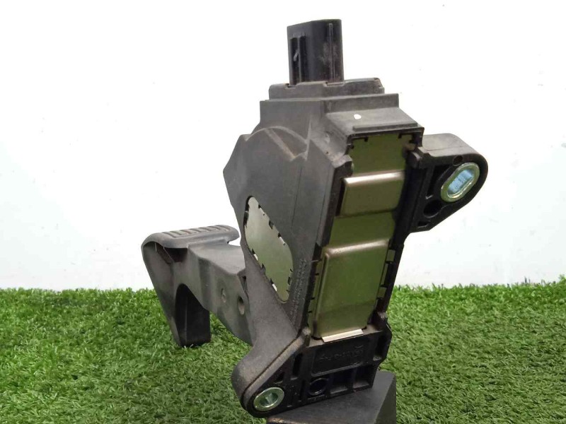Recambio de potenciometro pedal para toyota auris 1.4 turbodiesel cat referencia OEM IAM 7811002120 6.PINES 