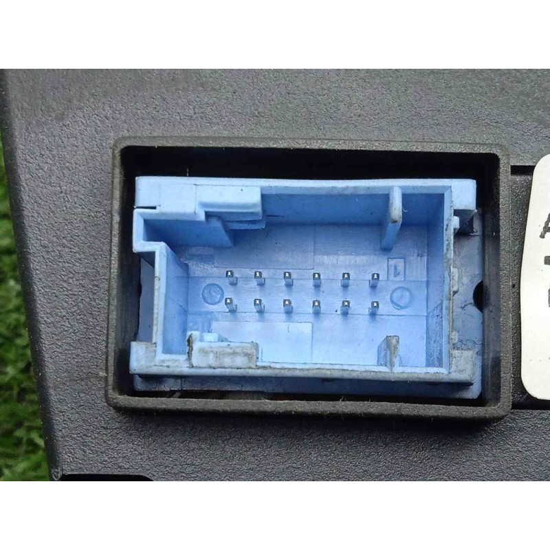 Recambio de mando climatizador para fiat stilo (192) 1.9 jtd cat referencia OEM IAM 735375648-A83006100  