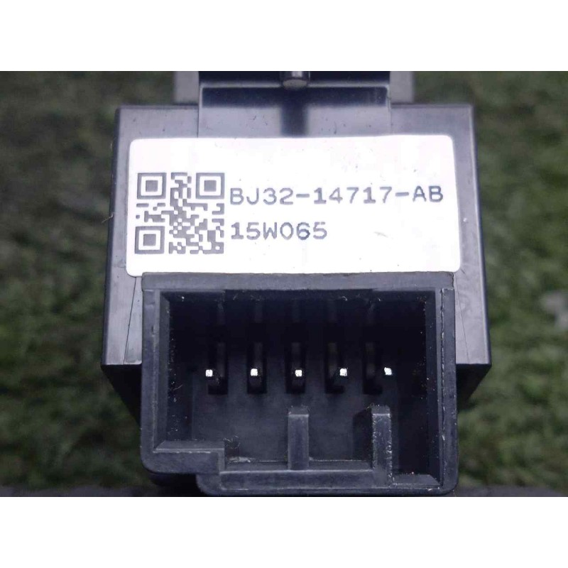 Recambio de mando elevalunas delantero derecho para land rover evoque 2.2 td4 cat referencia OEM IAM BJ3214717AB  