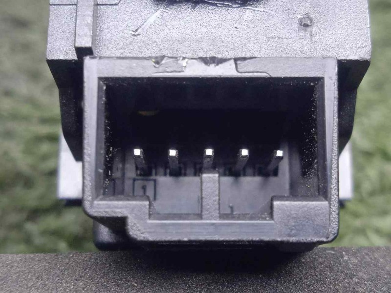 Recambio de interruptor para land rover evoque 2.2 td4 cat referencia OEM IAM BJ3214017AB  