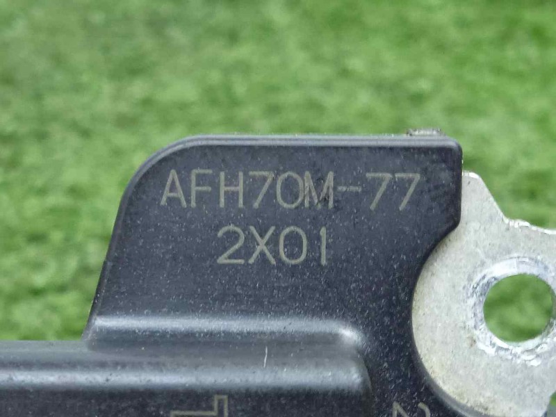 Recambio de caudalimetro para toyota auris 1.4 turbodiesel cat referencia OEM IAM 2220426010-AFH70M77 5.PINES 