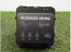Recambio de mando airbag para toyota auris 1.4 turbodiesel cat referencia OEM IAM 8395002190 INDICADOR 