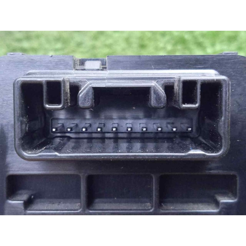 Recambio de mando airbag para toyota auris 1.4 turbodiesel cat referencia OEM IAM 8395002190 INDICADOR 