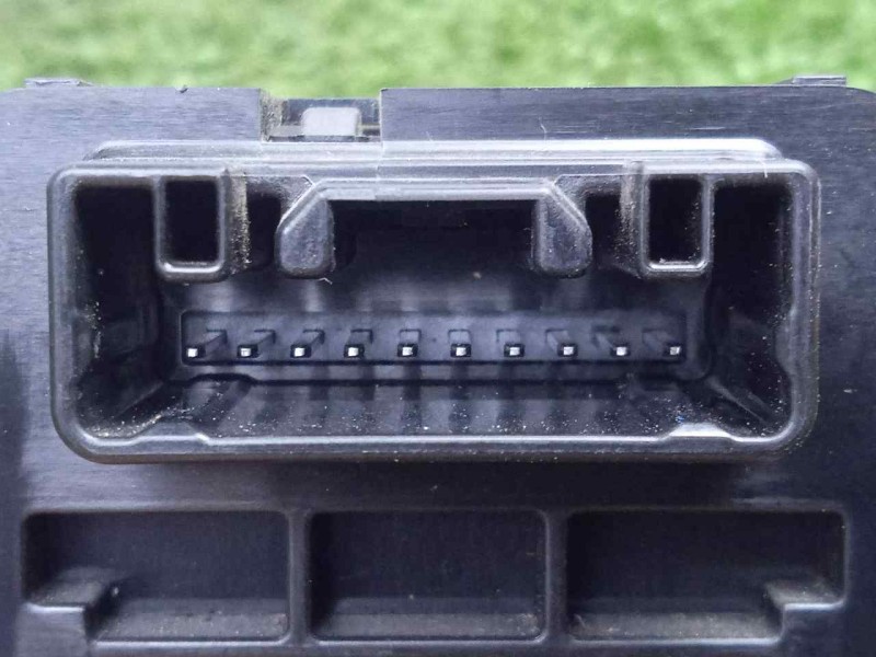 Recambio de mando airbag para toyota auris 1.4 turbodiesel cat referencia OEM IAM 8395002190 INDICADOR 