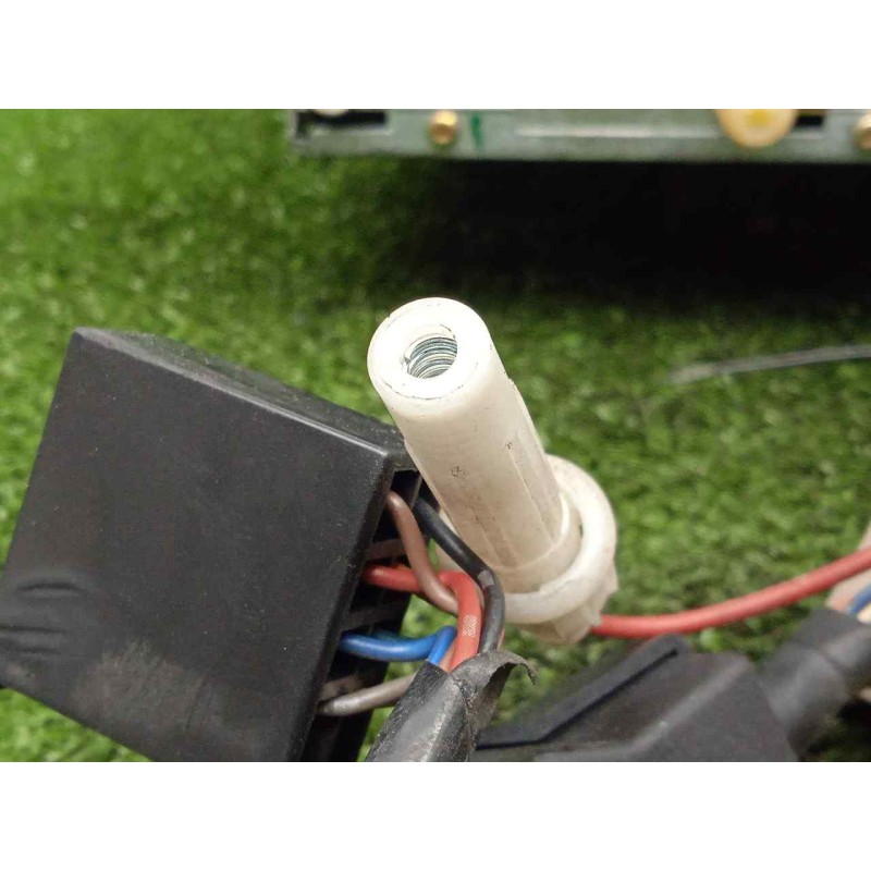 Recambio de sistema audio / radio cd para fiat stilo (192) 1.9 jtd cat referencia OEM IAM 735392559  